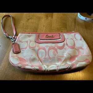 Coach Ashley Pleated Coral & Tan Wristlet